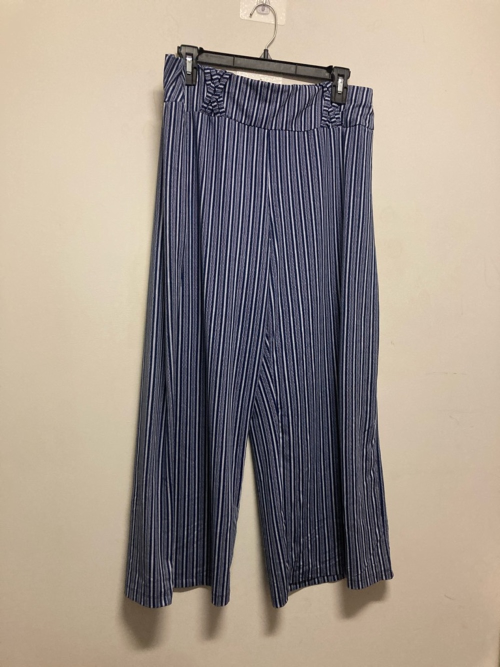 ROBERT LOUIS/Striped Wide-Leg Navy and white Palazzo Pants